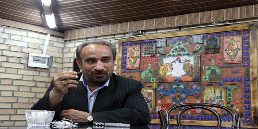 خباز: دولت می خواهد جامعه را در فقر نگه دارد/ آقایان با رفتارشان به منتقدان بی حرمتی می کنند