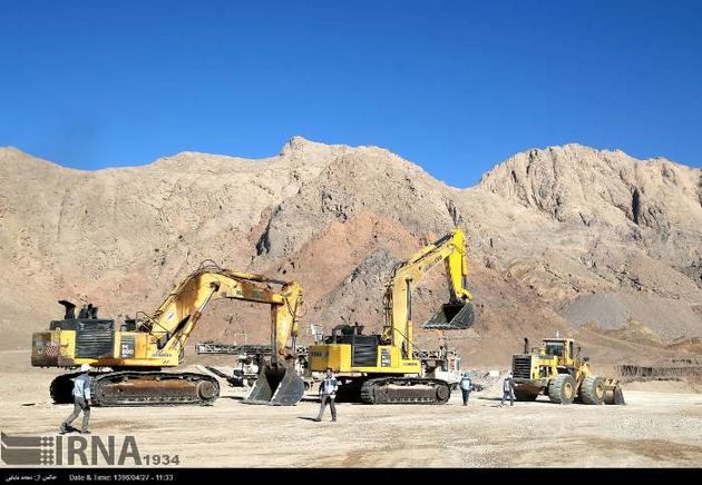 48 طرح بزرگ صنعتی و معدنی در ایران / تصمیم مهم احتمالی بورس 18