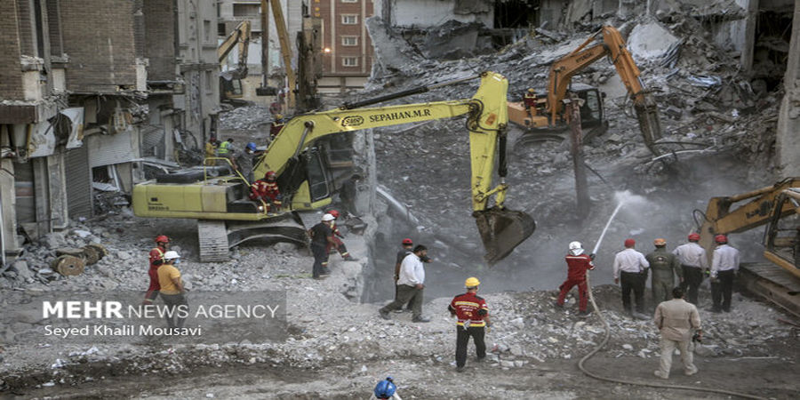 آغاز تخریب ساختمان متروپل 