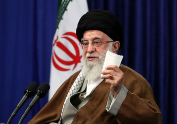 نقد مودبانه رهبری قانونا اشکالی ندارد