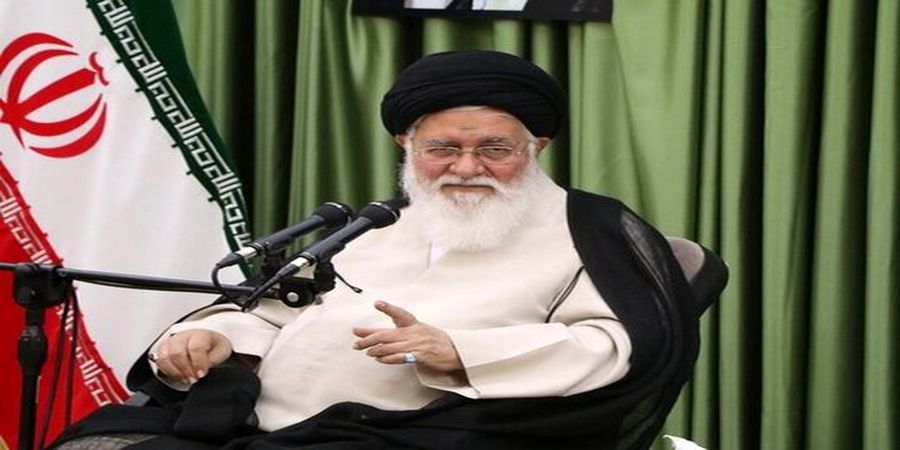 انتقاد علم الهدی از حضور زنان در استادیوم در بازی ایران و عراق / هیجانات زنان نباید منتقل شود
