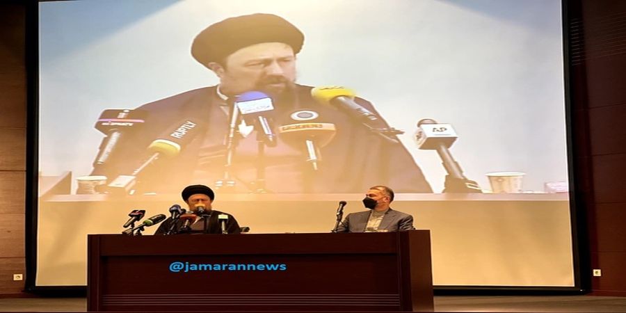 سید حسن خمینی به امیرعبداللهیان: بدون عجله باید تصمیمات شجاعانه گرفت / گول دستکش مخملی دشمنان را نمی خوریم