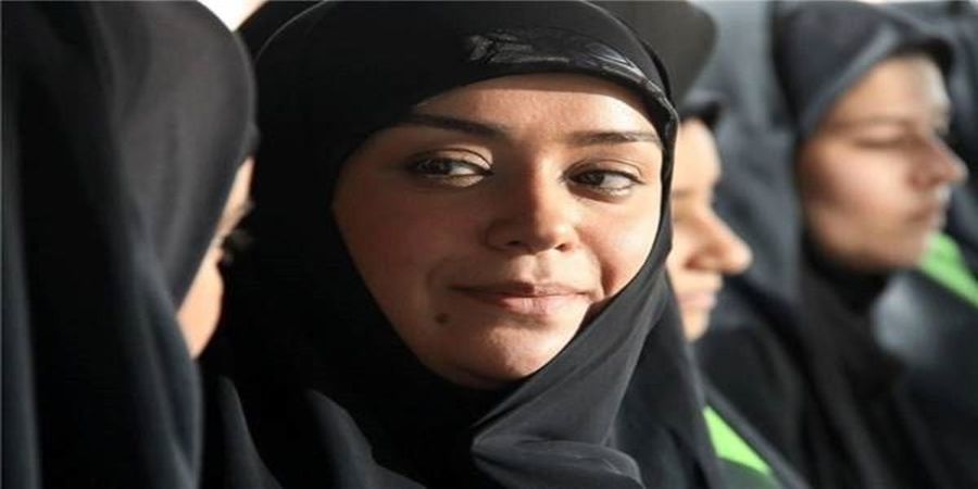 الهام چرخنده نفرین کرد