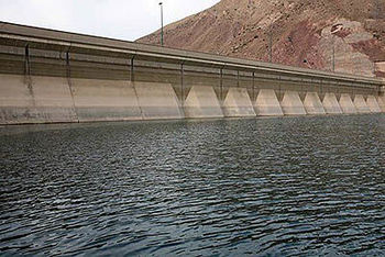 شناسایی استان‌ها و حوضه‌های آبریز پیشتاز در بارش‌های نیمسال دوم 98+ جدول