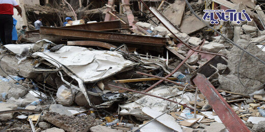 وقوع یک حادثه جدید در مقابل متروپل/ امدادگران صدمه دیدند
